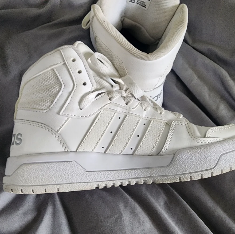 Adidas hightops - Picture 7 of 8